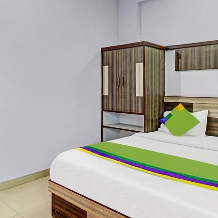 4 View Hotel Tājganj Buitenkant foto