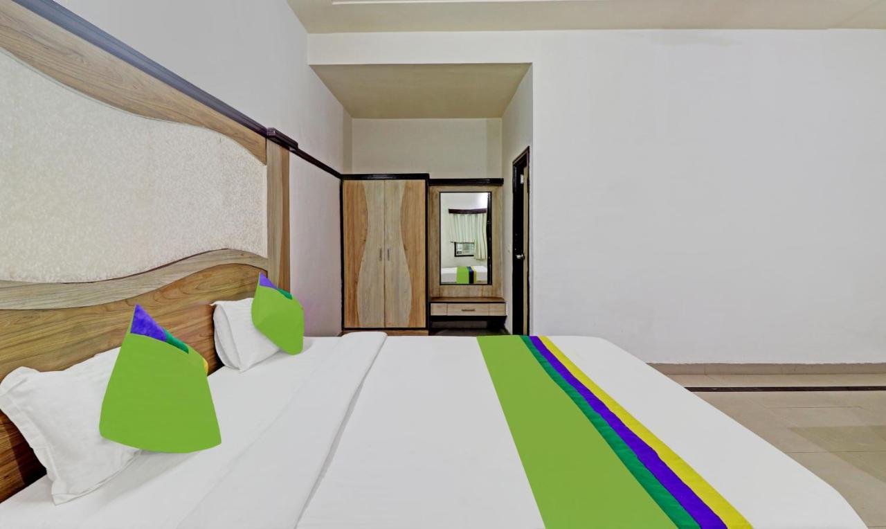 4 View Hotel Tājganj Buitenkant foto