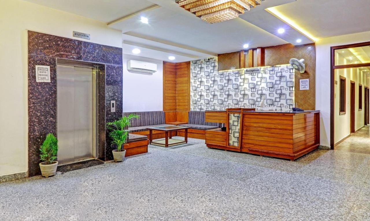 4 View Hotel Tājganj Buitenkant foto