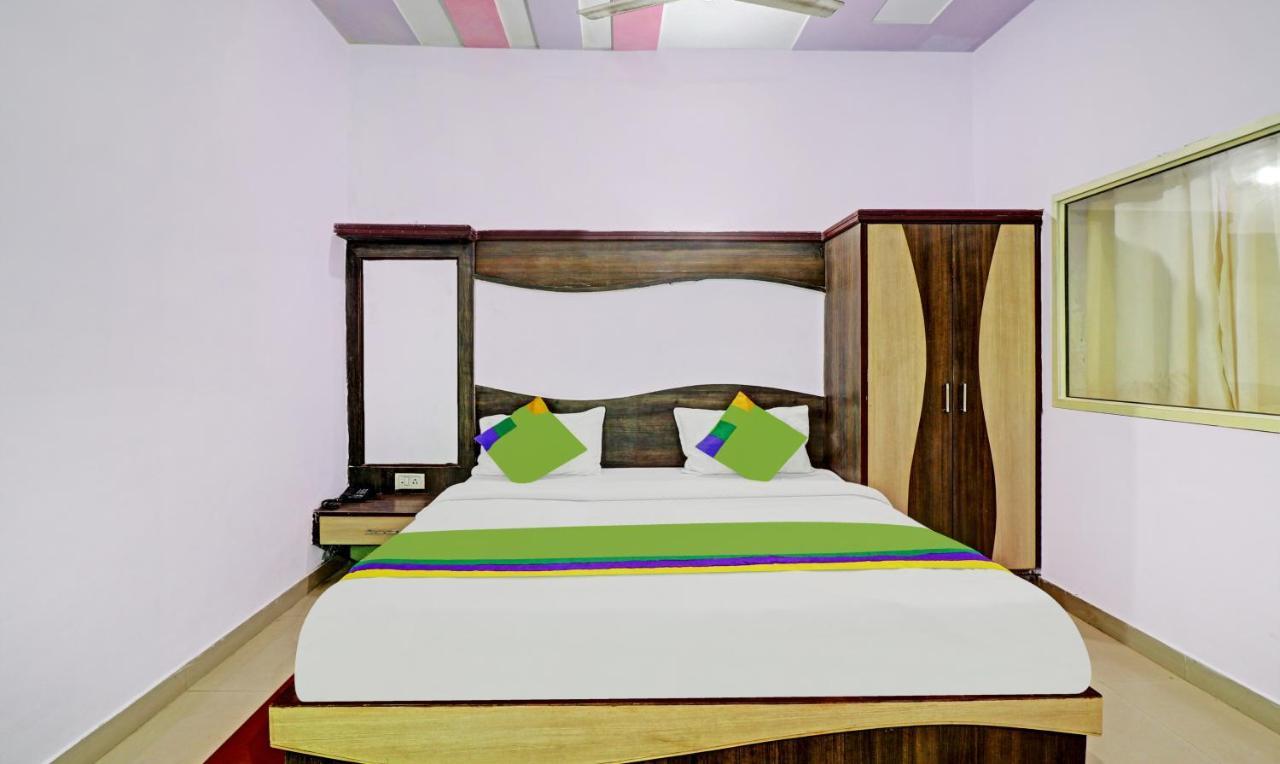 4 View Hotel Tājganj Buitenkant foto