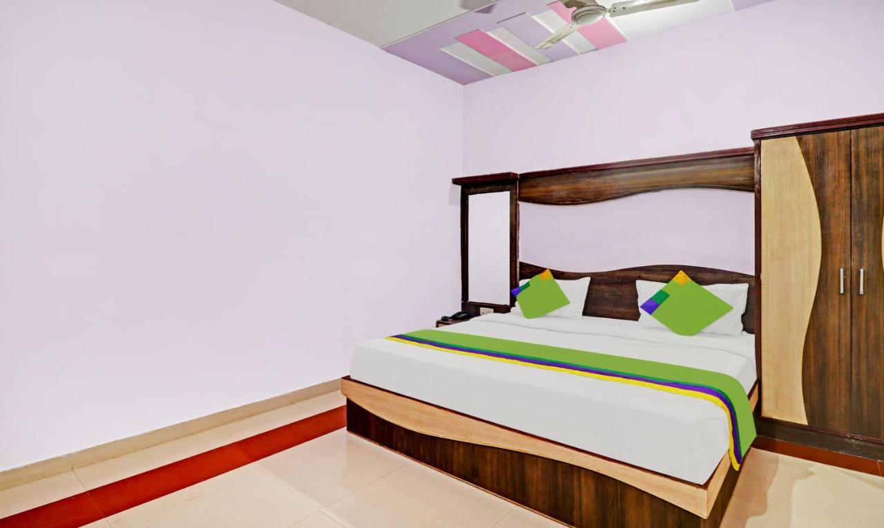 4 View Hotel Tājganj Buitenkant foto