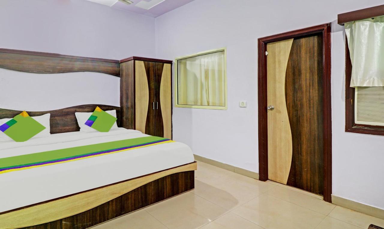 4 View Hotel Tājganj Buitenkant foto